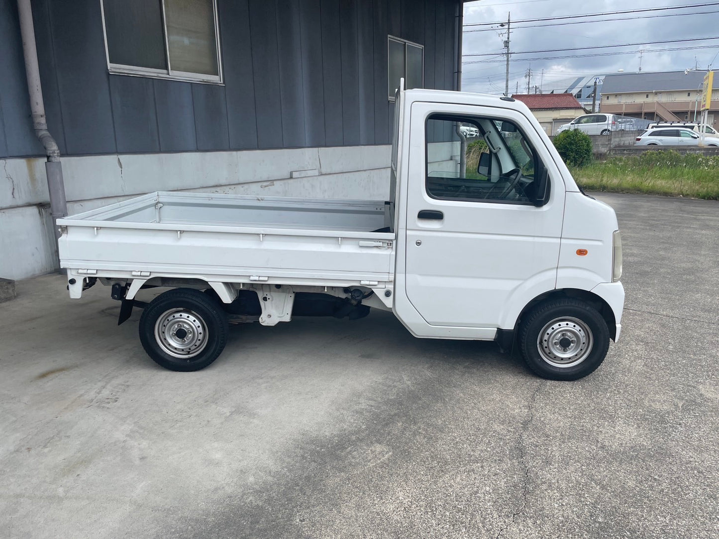 【中古車】スズキ　キャリー　2WD 5速ミッション車！　検付き