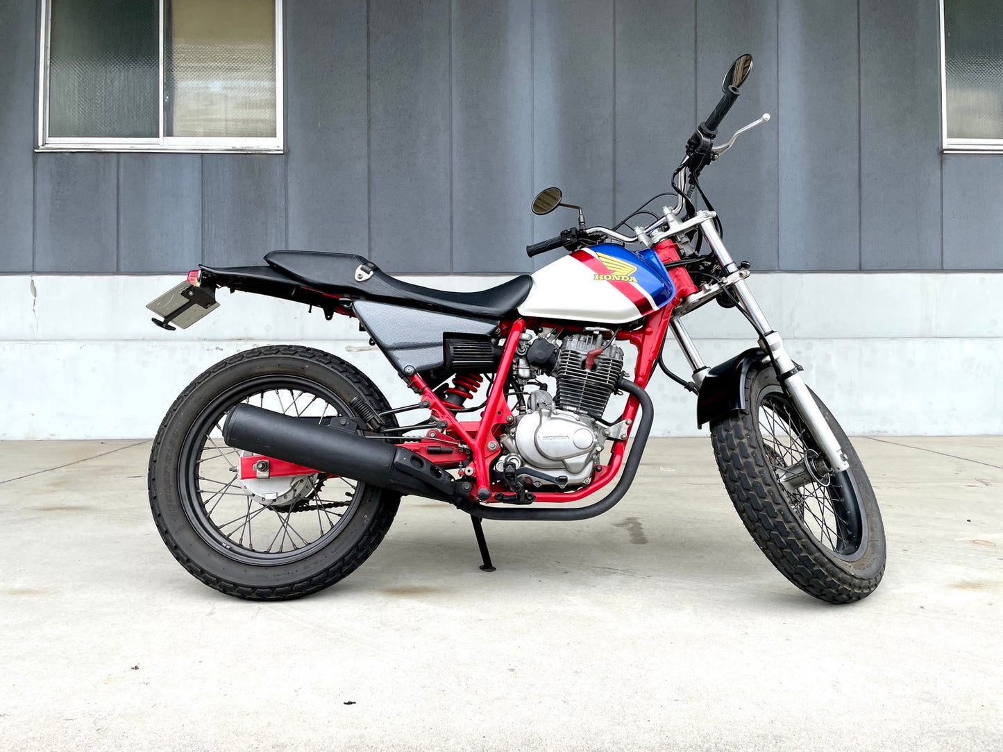 【中古車】HONDA 2000年式 FTR223 トリコロール