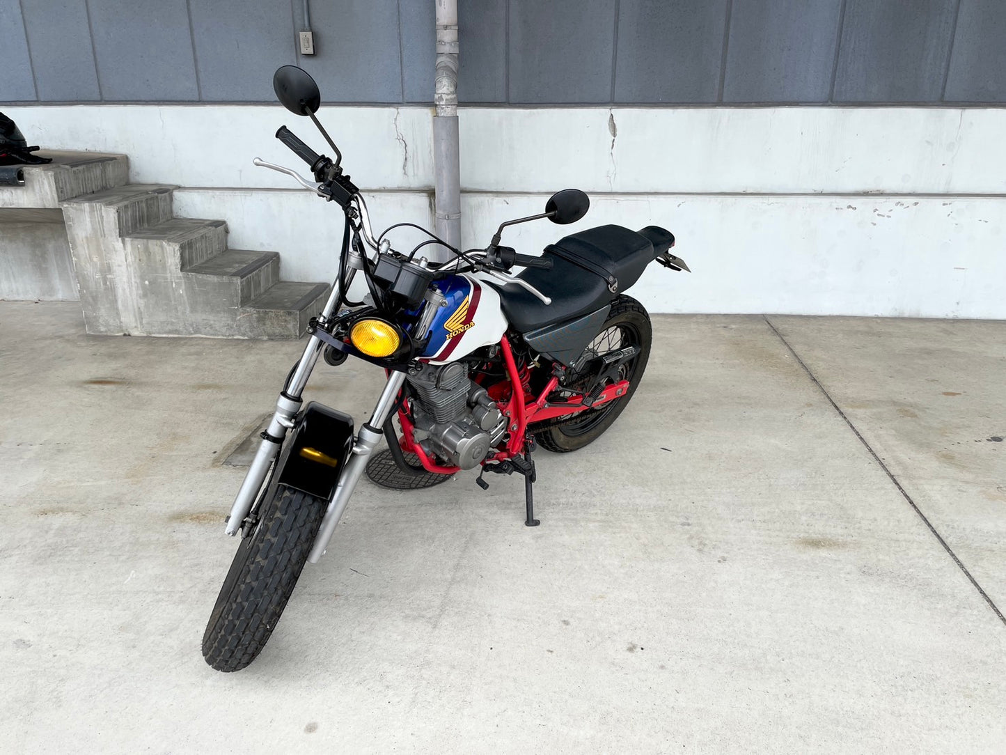 【中古車】HONDA 2000年式 FTR223 トリコロール