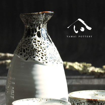 美濃焼 toki minoyaki japan 酒器 セット 酒器セット お猪口 徳利 おちょこ ペア とっくり 天雷改 陶器 手作り 2号 食器 結婚祝い 還暦祝い 祝い 還暦 プレゼント ギフト ギフトセット 食器セット お土産 誕生日 贈り物 お祝い 母の日 父の日 記念日 和食器 洋食器
