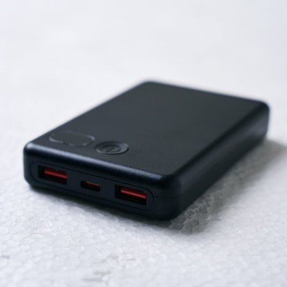 モバイルバッテリー 20000mAh／大容量・3ポート出力・定格12000mAh相当・USB-A & USB-C対応・軽量設計 outdoor